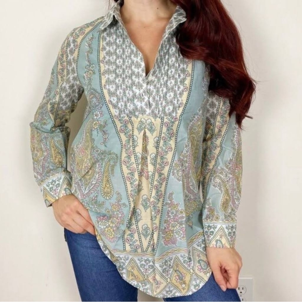 Soft Surroundings Tabitha Paisley Sky Pintuck Tunic Top